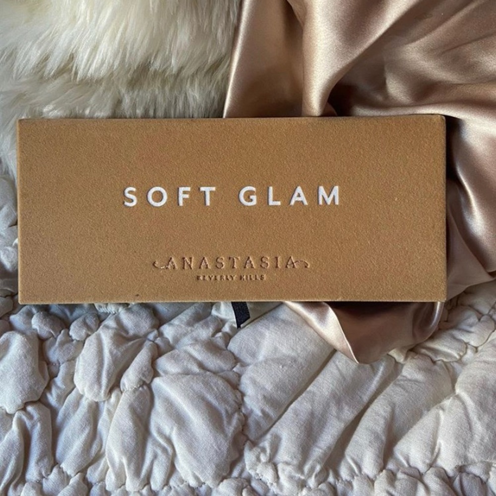 Anastasia Beverly Hills Soft Glam Pallette